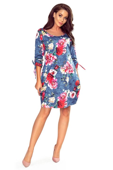 SOPHIE Wygodna sukienka Oversize - KWIATY NA JEANSIE SOPHIE Wygodna sukienka Oversize - KWIATY NA JEANSIE