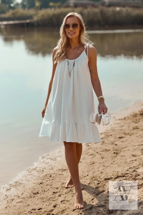 👉 Śmietankowy urok – letnia sukienka dresowa z falbaną i wiązaniem | Styl i wygoda ❤️ 👉 Śmietankowy urok – letnia sukienka dresowa z falbaną i wiązaniem | Styl i wygoda ❤️