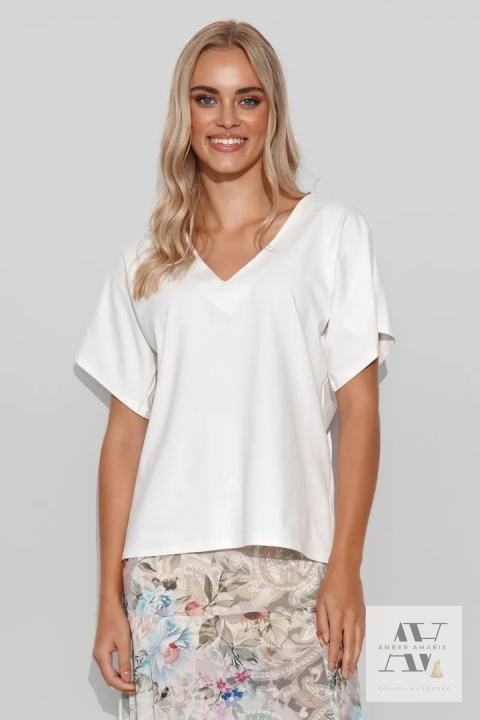 Śmietankowa Amelia – oversize'owa bluzka o delikatnym charakterze | Must-have sezonu