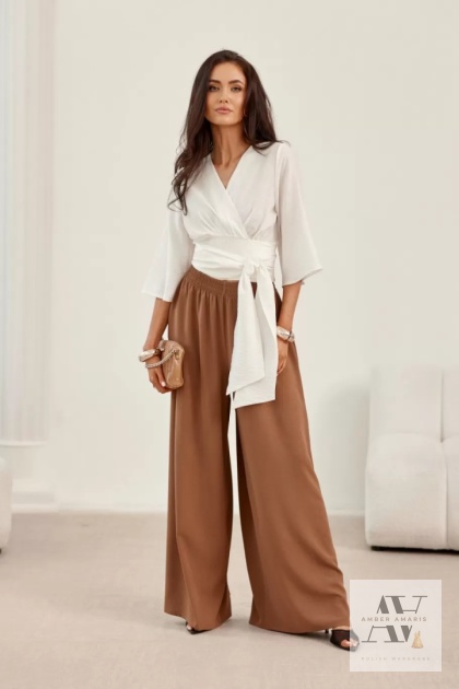 Styl boho w nowoczesnym wydaniu – bluzka Flavia ecru | Komfort i kobiecość