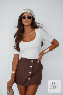 Bianca w tonacji ecru – subtelna i stylowa na każdą porę roku | Polska produkcja