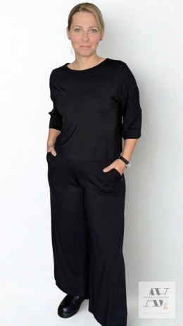 SERENA – czarny komplet dwuczęściowy: bluzka oversize + spodnie wide-leg z wysokim stanem