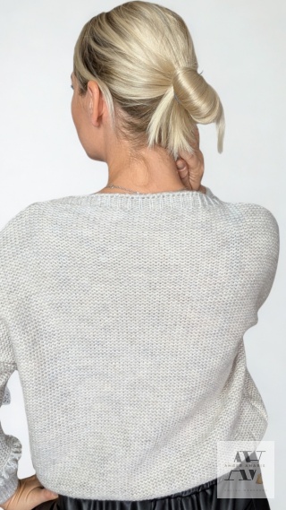 Sweter LORRA – miękki komfort z nutą boho ecru